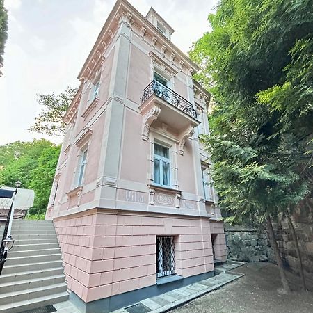 Poet'S Theme Room, Free Parking 卡罗维发利 外观 照片